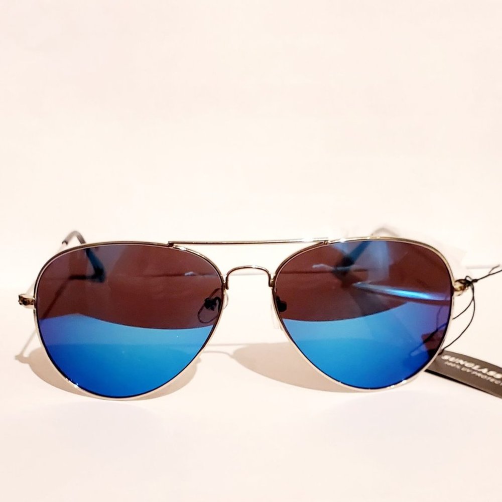 NWT Aviator Fashion Blue Sunglasses